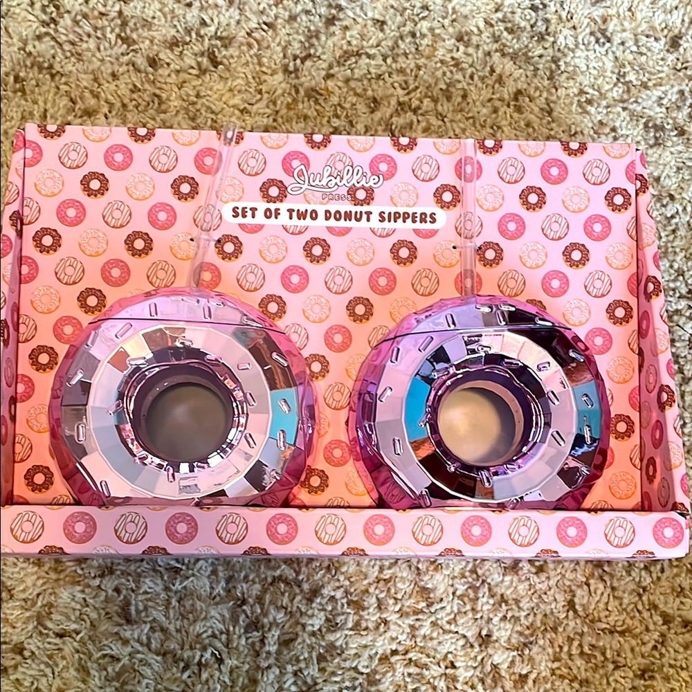 New in Box Jubilee Donut Sippers (cups) Set of 2